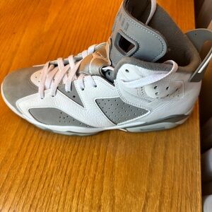 Air Jordan 6 Retro (Cool Greys) Size 10.5 Men